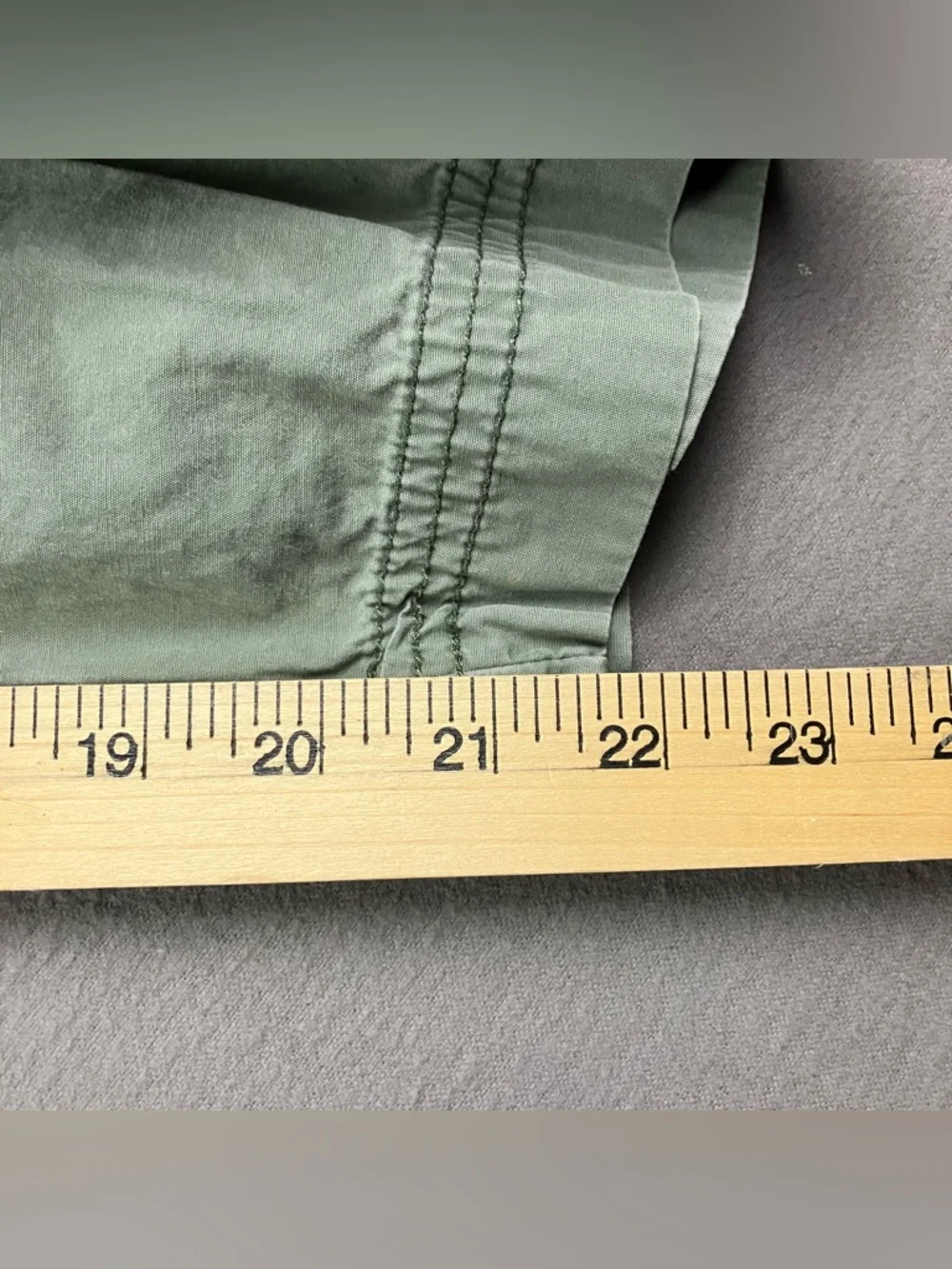Y2K Aeropostale Women’s Cargo Capri Pants Size 11/12? Green Embroidered Flowers - Picture 13 of 14